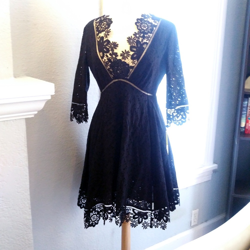 NWT Gianni Bini Black Eyelet and Lace Dress
